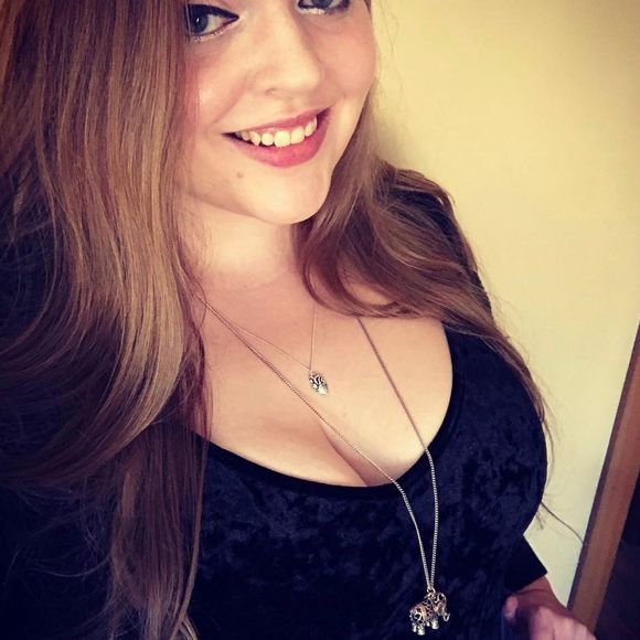 Alexis Bray - Poshmark Profile Picture of Alexis Bray (@alexisbray765) on Poshmark