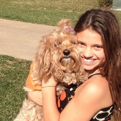 Profile Picture of Olivia Leach (@leach_olivia) on Twitter