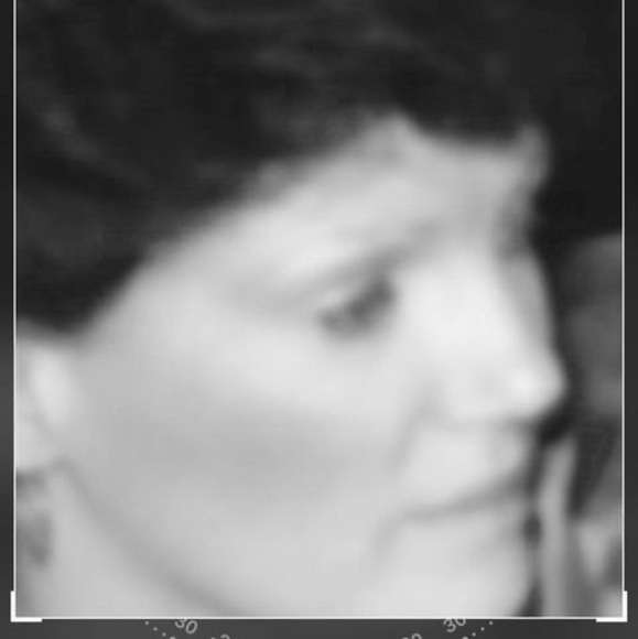 Barbara Schisler - Poshmark Profile Picture of Barbara Schisler (@barbaraschisler) on Poshmark