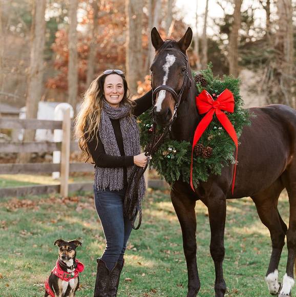 Profile Picture of Lindsey Canesi (@lcanesi) on Poshmark