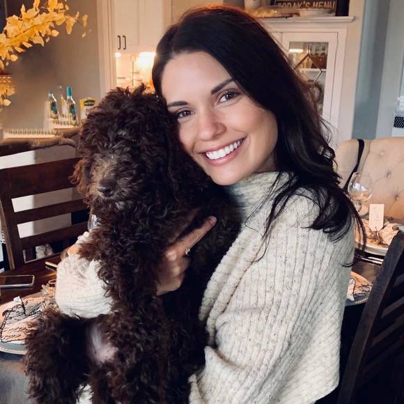 Profile Picture of Haley Elieff (@haleyelieff) on Poshmark