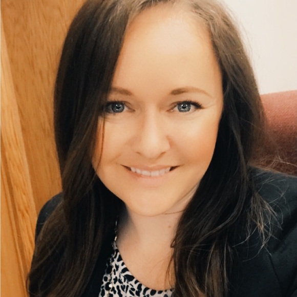 Profile Picture of Lily Parra (@lilyrakparra) on Poshmark