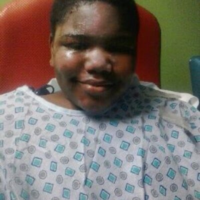 Profile Picture of Robert Mickey (@mickey_robert) on Twitter