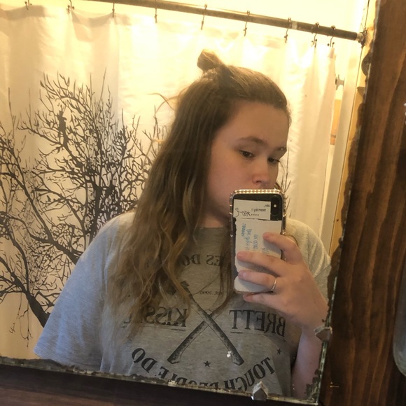 Profile Picture of Savannah Kerr (@sav_kerr) on Poshmark