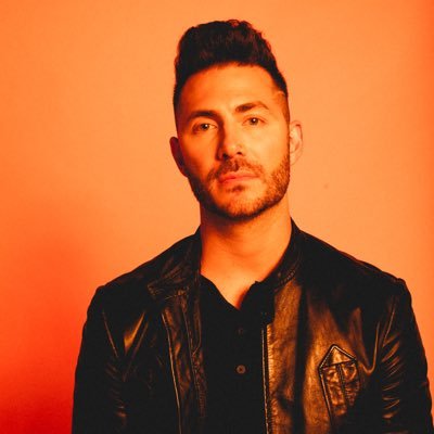 Profile Picture of Louis (@LouisVecchio) on Twitter