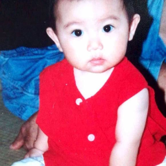 Profile Picture of Xuan Lu (@1070830595) on Poshmark