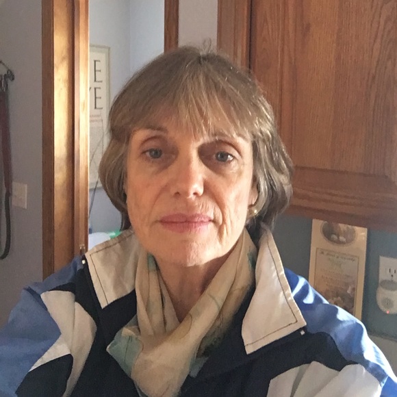 Profile Picture of Ismay Czarniecki (@ivcposh) on Poshmark