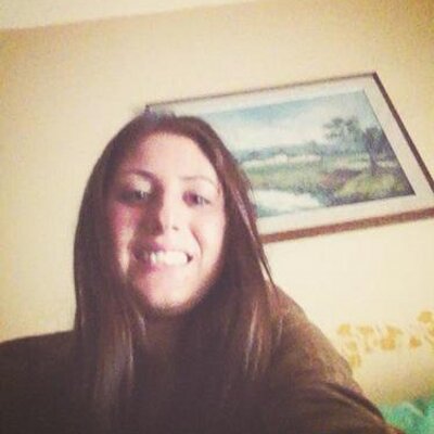 Profile Picture of Lisa Di Costanzo (@LisaDicostanzo) on Twitter