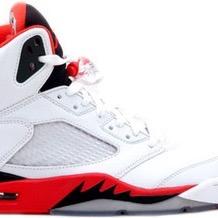 Profile Picture of Anthony Kraus (@nikkibellalove5) on Twitter