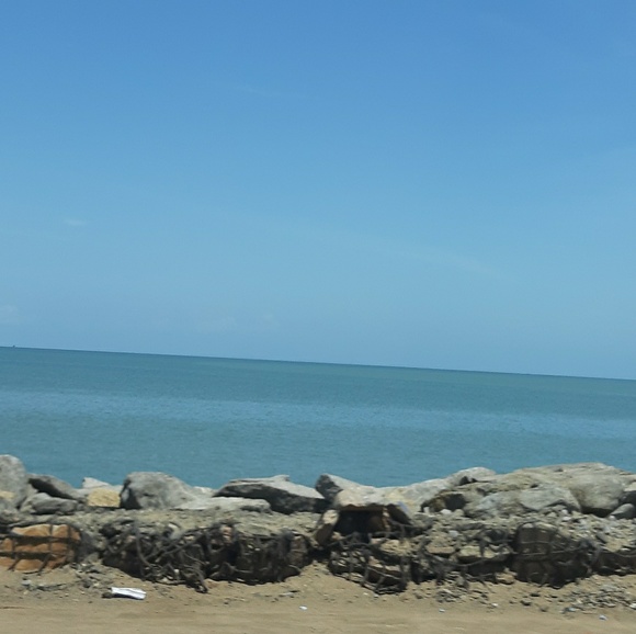 Profile Picture of Afshiny Collection's (@riznou1982) on Poshmark