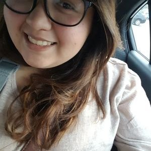 Profile Picture of Debbie Iris Calderon (@debbirous) on Twitter