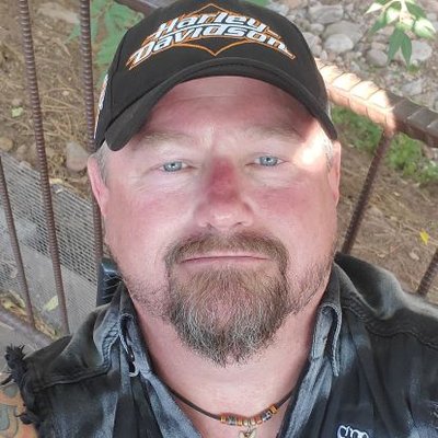 Profile Picture of Jeff Hosterman (@hefe_98) on Twitter