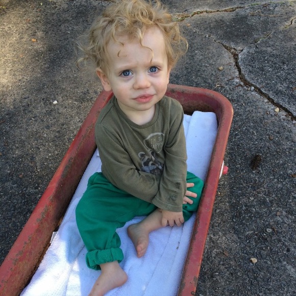 Profile Picture of Ashley Dunwody (@ashleydunwody) on Poshmark