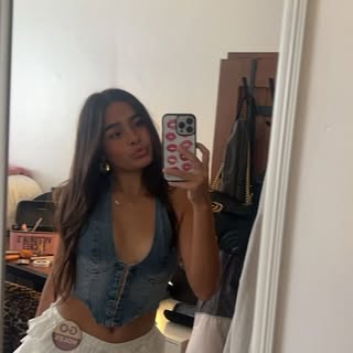 Profile Picture of julia ♡ (@_juliacuevas) on Instagram