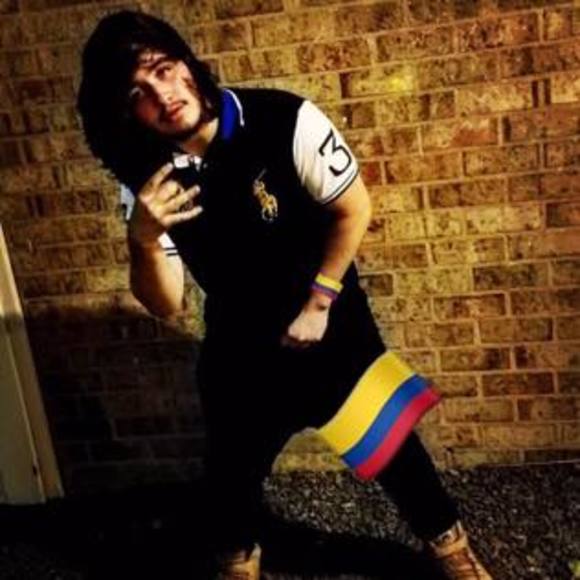 Profile Picture of Guillermo Velez (@gvelez5222) on Poshmark