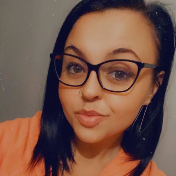 Profile Picture of Kendra Gibbs (@k_gibbs) on Poshmark