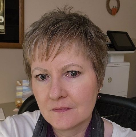 Profile Picture of Rosa Moody (@moody007) on Poshmark