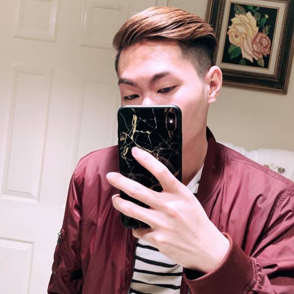 Profile Picture of Peter Tran (@petertran973) on Poshmark
