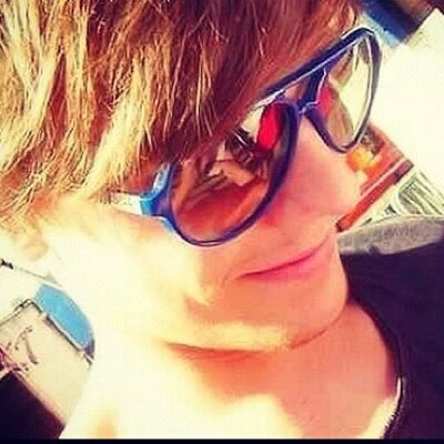 Profile Picture of Danielle Julien (@daniellejulien8) on Twitter