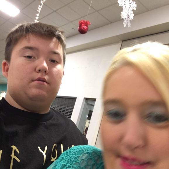 Profile Picture of Bobby Barker (@bbbooobbbyyy) on Poshmark