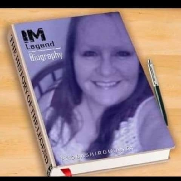 Profile Picture of Robin Cartwright (@jacmacsgrandma) on Poshmark