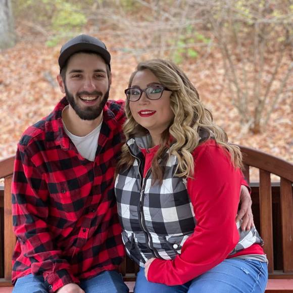 Merissa Wishon - Poshmark Profile Picture of Merissa Wishon (@mewish08) on Poshmark