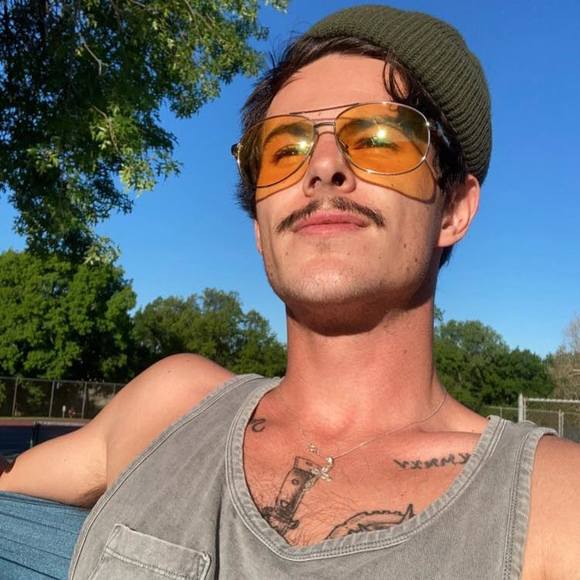 Profile Picture of Ciaran Ultan (@dumpstergarbage) on Poshmark