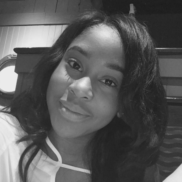 Profile Picture of Foluke Okoduwa (@foluke1) on Poshmark
