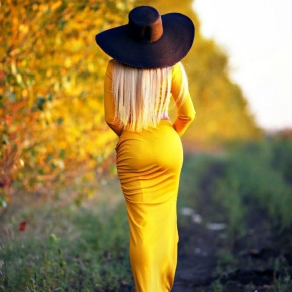 Profile Picture of Aria wong Aria wong (@ariawong712) on Poshmark