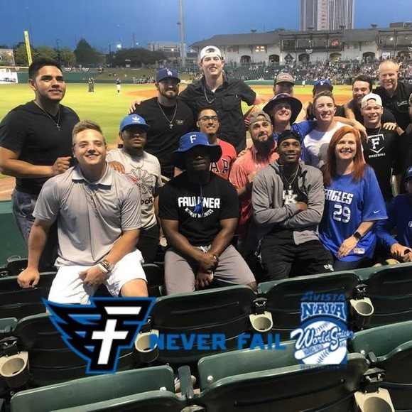 Profile Picture of Cindy Walker (@drcwalker) on Poshmark