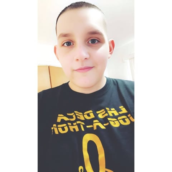 Profile Picture of Adam Aguilera (@adamaguilera942) on Poshmark