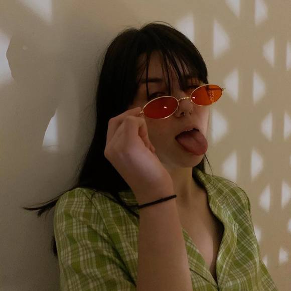 Profile Picture of Lori Pallot (@loripallot) on Poshmark