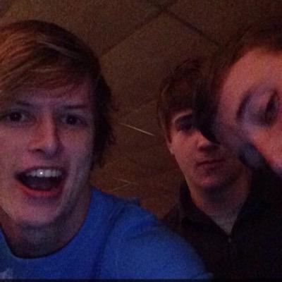 Profile Picture of Brett Waller (@BallerWaller12) on Twitter