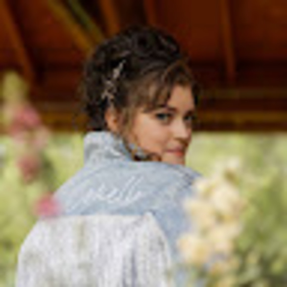 Profile Picture of Tammy Coviello (@tammy_coviello) on Poshmark