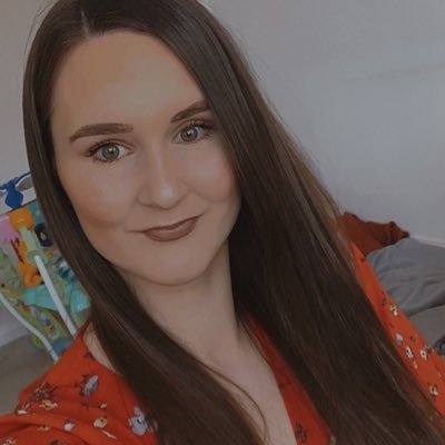 Profile Picture of Harriet (@HarrietHughes93) on Twitter