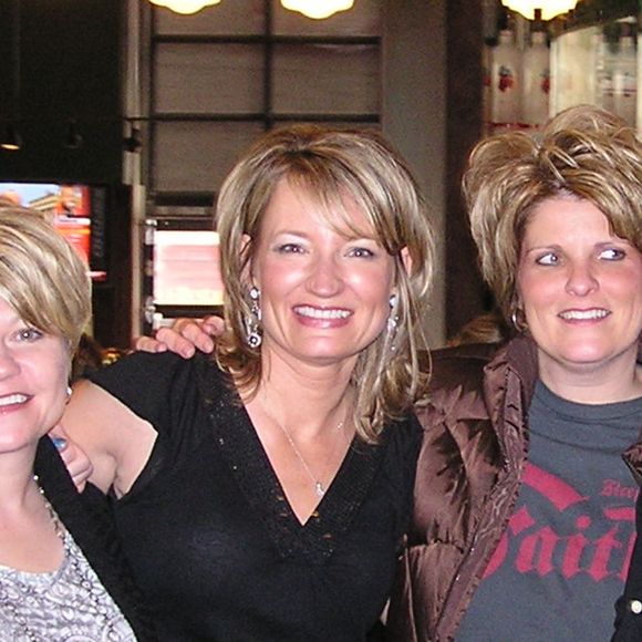 Profile Picture of Jodi Manville (@raeman) on Poshmark