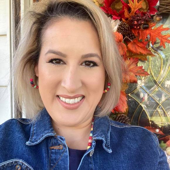 Profile Picture of Angelita Andaverde henneman (@litamaria) on Poshmark
