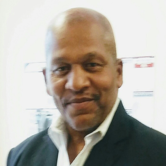 Profile Picture of Brian Worrell (@briangregory) on Poshmark