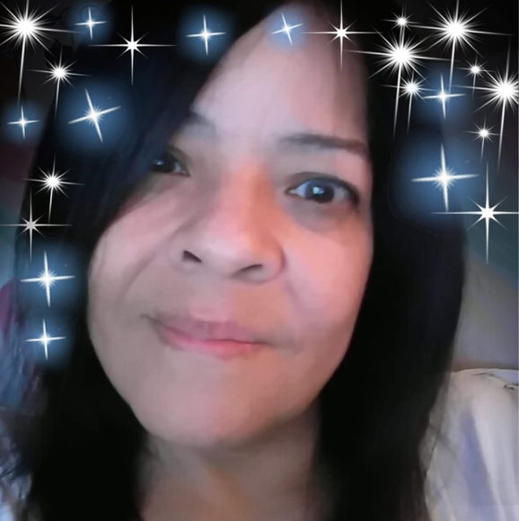 Profile Picture of Ruby Chula (@ruby_chula) on Poshmark