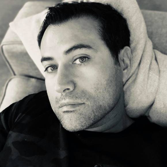 Profile Picture of James Antonucci (@jamesantonucci) on Poshmark