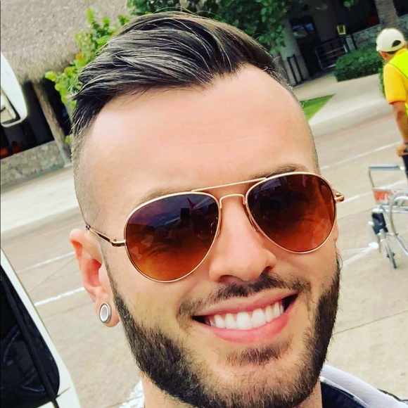 Profile Picture of Mark antoine Vachon (@markee416) on Poshmark