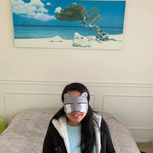 Profile Picture of Zoe Wong (@zoegurl2283) on Poshmark