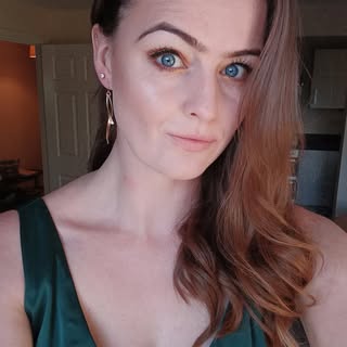 Profile Picture of Kate Watton (@katewatton_) on Instagram