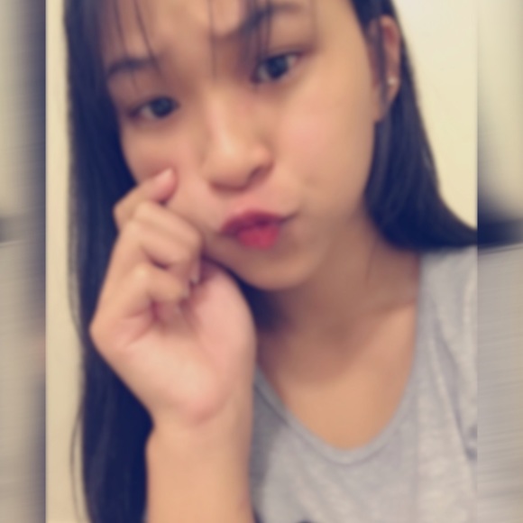 Profile Picture of Trieu Nguyen (@nguyenthi1) on Poshmark
