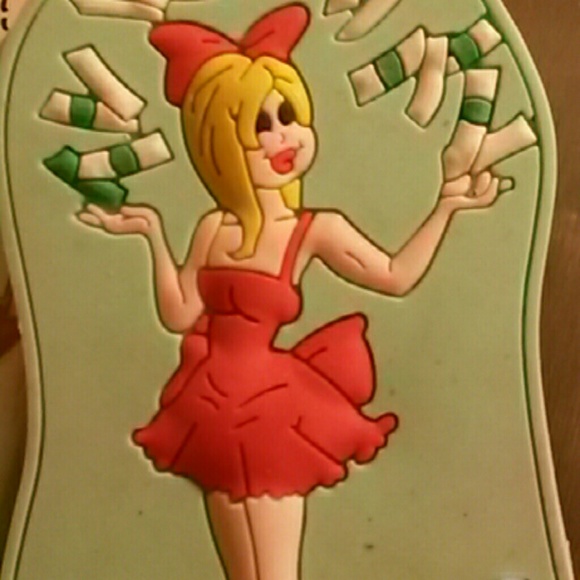 Profile Picture of Maryna Nikitenko (@100lichnaya) on Poshmark