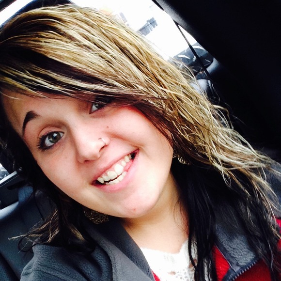 Profile Picture of Mary Napolitano (@marynap) on Poshmark