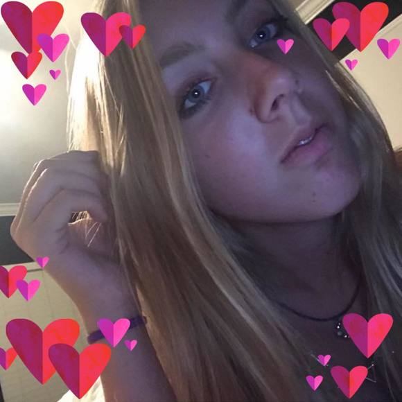 Profile Picture of Sydney Osterbauer (@stellasyd) on Poshmark