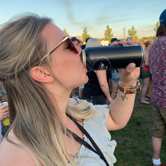 Profile Picture of Molly Keeler (@molly_keeler) on Poshmark