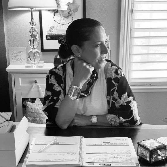 Profile Picture of Kim Groberg (@kimgroberg) on Poshmark