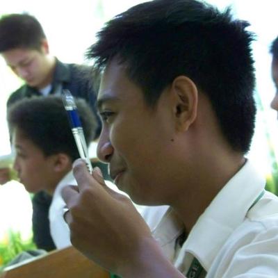 Profile Picture of Paul Ariola シ (@RulaPol) on Twitter